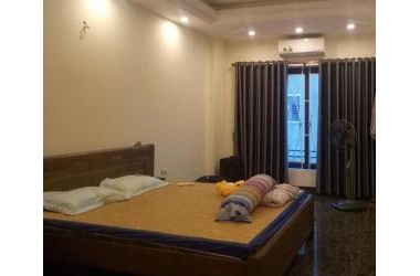 Bán nhà phố Tạ Quang Bửu, Hai Bà Trưng, 28m2 x 5T x 3 tỷ, gần phố, ngõ thoáng